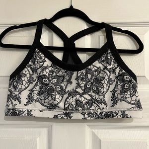 Lululemon bra